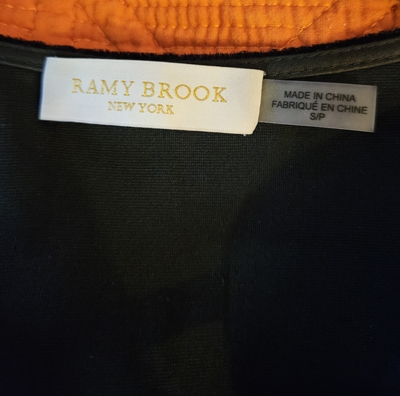 NWOT Ramy Brook Flora Velvet Short-sleeve Blouse Black S - Picture 5 of 7